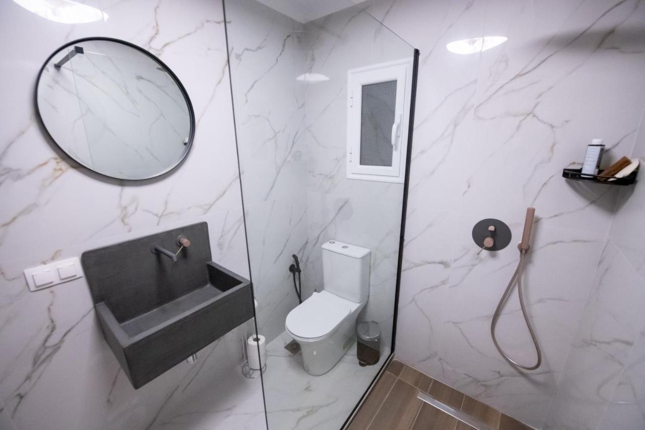 Centerstage1 Boutique Apartment - Hemisphere1 Stylish Studio Salonicco Esterno foto