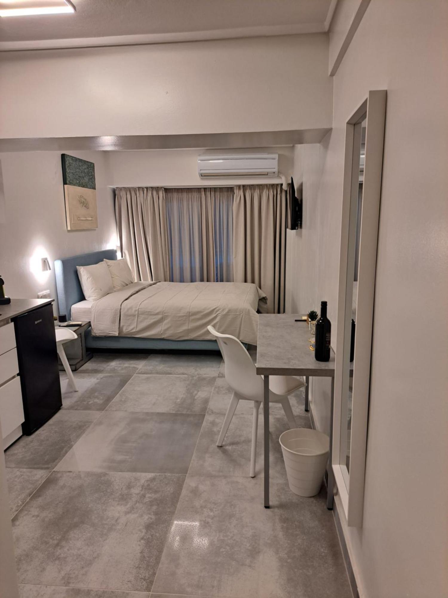 Centerstage1 Boutique Apartment - Hemisphere1 Stylish Studio Salonicco Esterno foto